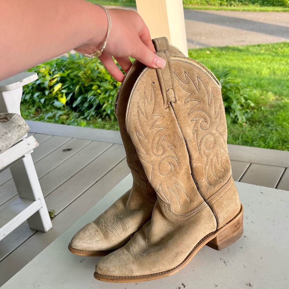 Acme Roughout suede cowboy boots